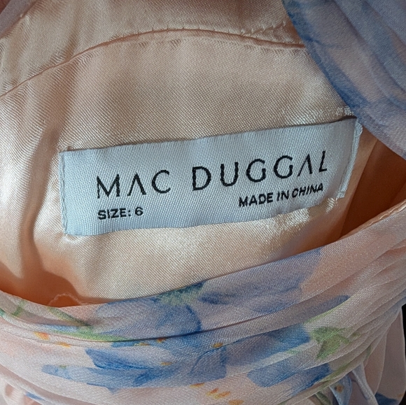 Mac Duggal Ieena Floral Gown Size 6 - Picture 9 of 10
